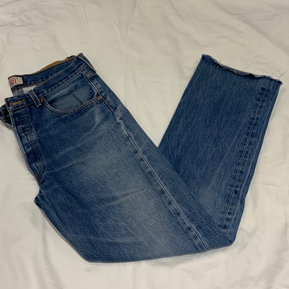 Levi’s 501 Classic Straight- Leg Jeans